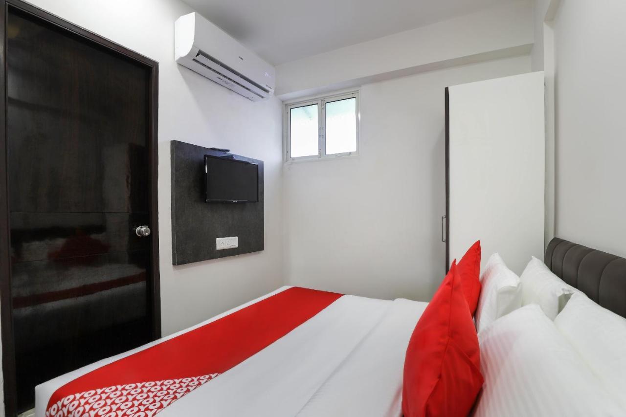 OYO 40139 Hotel Peradiot Ahmedabad Exterior foto
