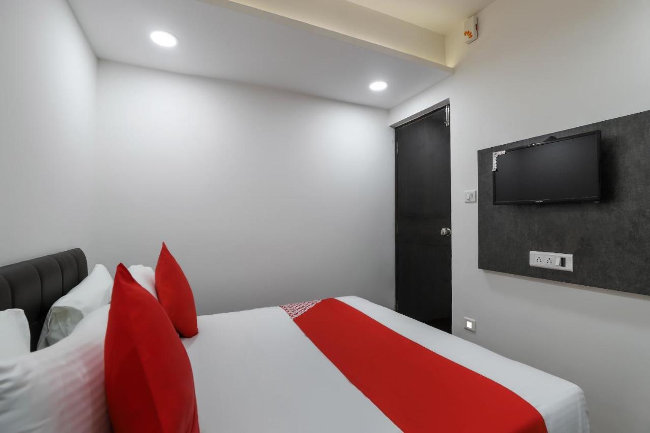 OYO 40139 Hotel Peradiot Ahmedabad Exterior foto