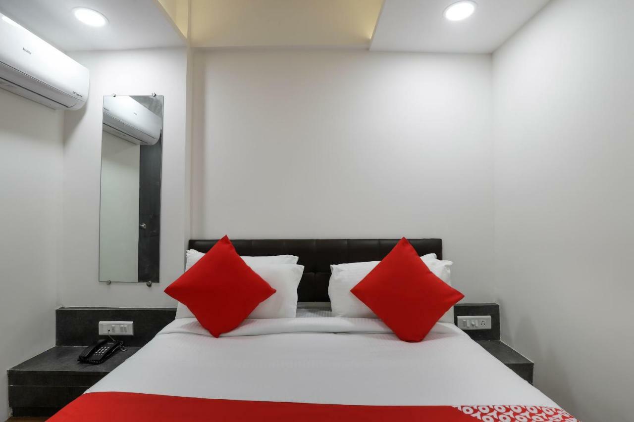 OYO 40139 Hotel Peradiot Ahmedabad Exterior foto